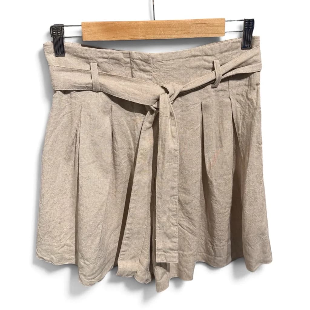 Short Beige Simil Lino con cinto