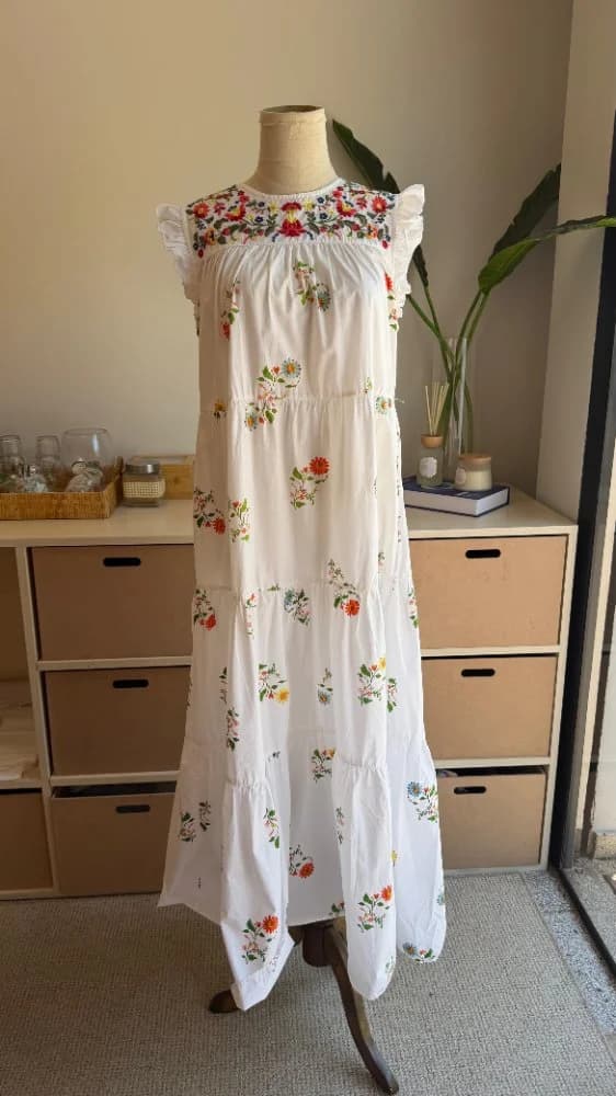 Vestido Blanco Floreado Largo