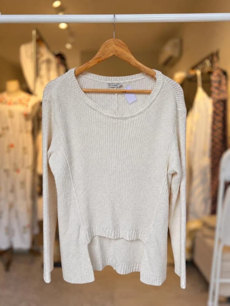 Sweater Crema High Low