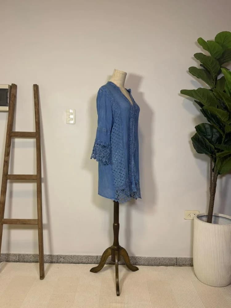 Camisa Playera Azul con Encaje