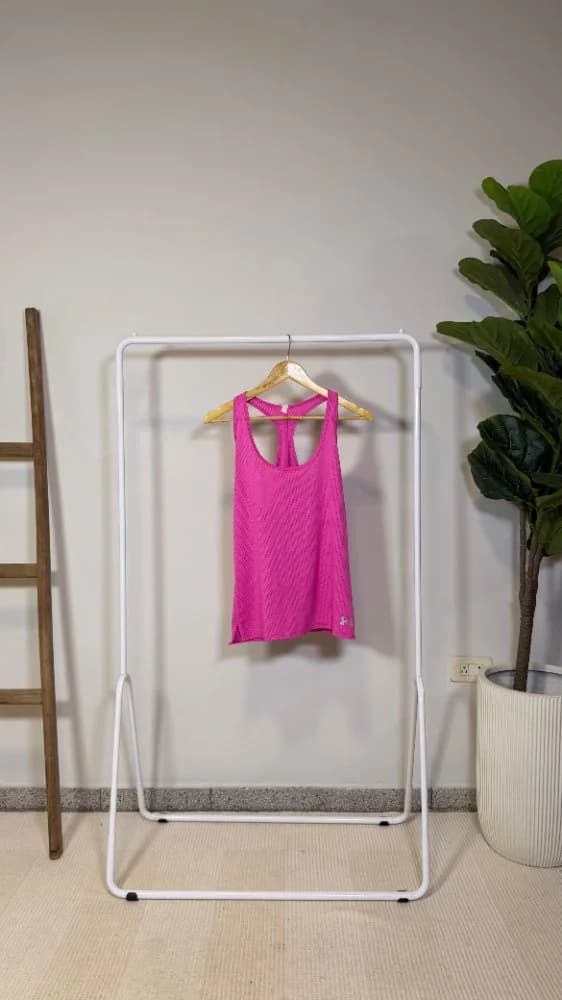 Camisilla con calado fucsia