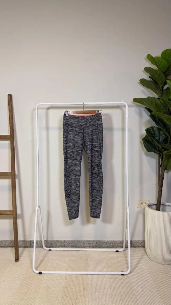 Calza Capri con estampa rayas gris
