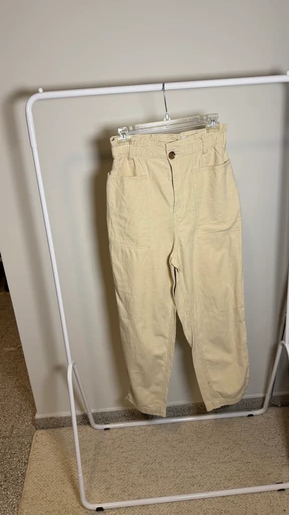 Pantalon beige cargo