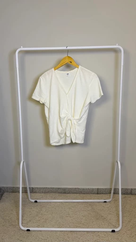 Remera Con Nudo