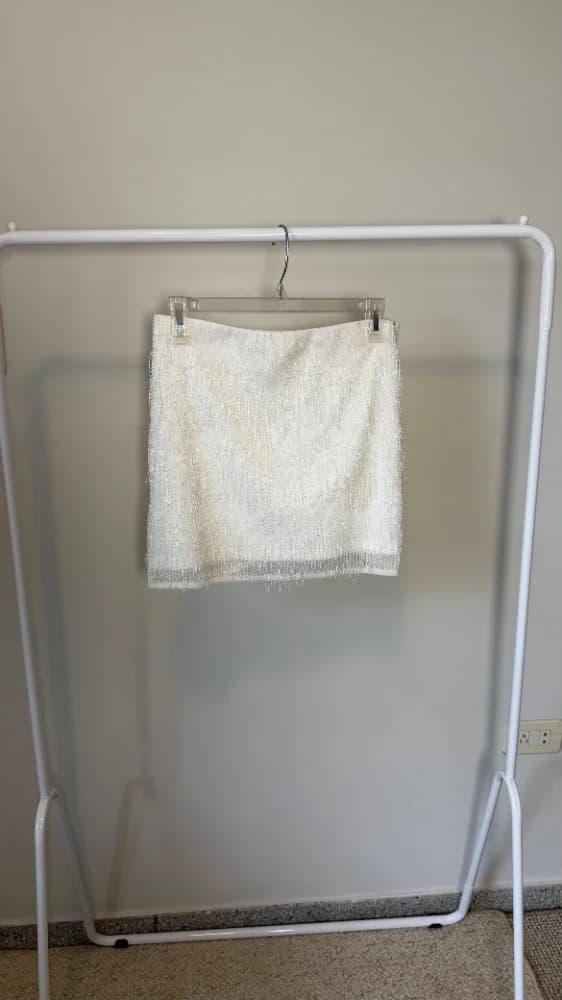 Pollera Mini Blanca con Bordado
