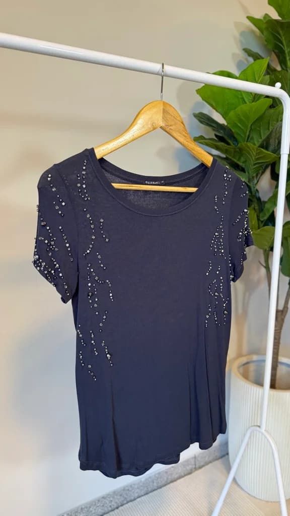 Remera con Bordado