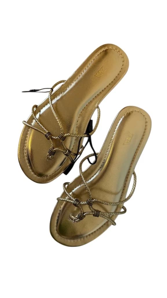 Zapatillita Dorada