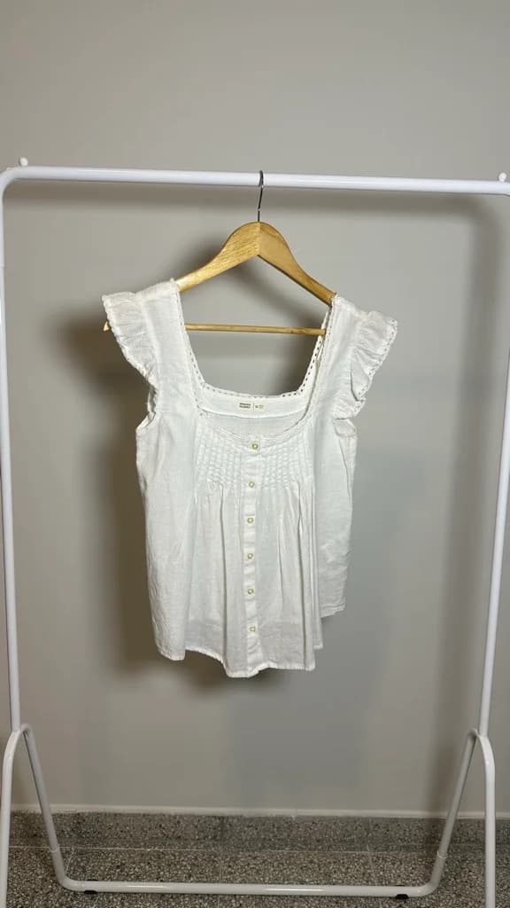 Blusa blanca volados
