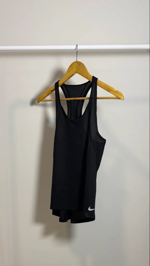 Camisilla negra mesh