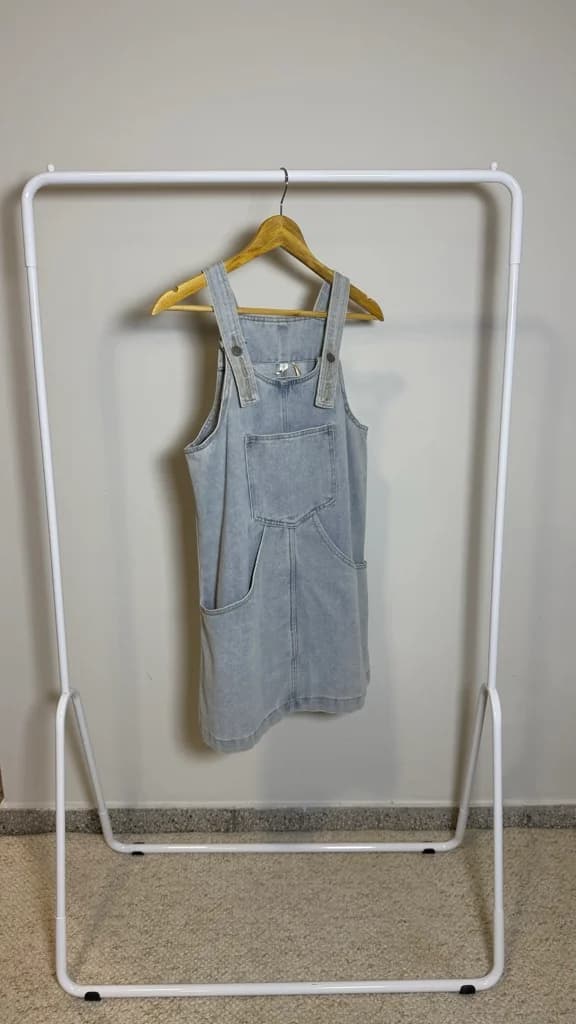 Vestido denim jardinera