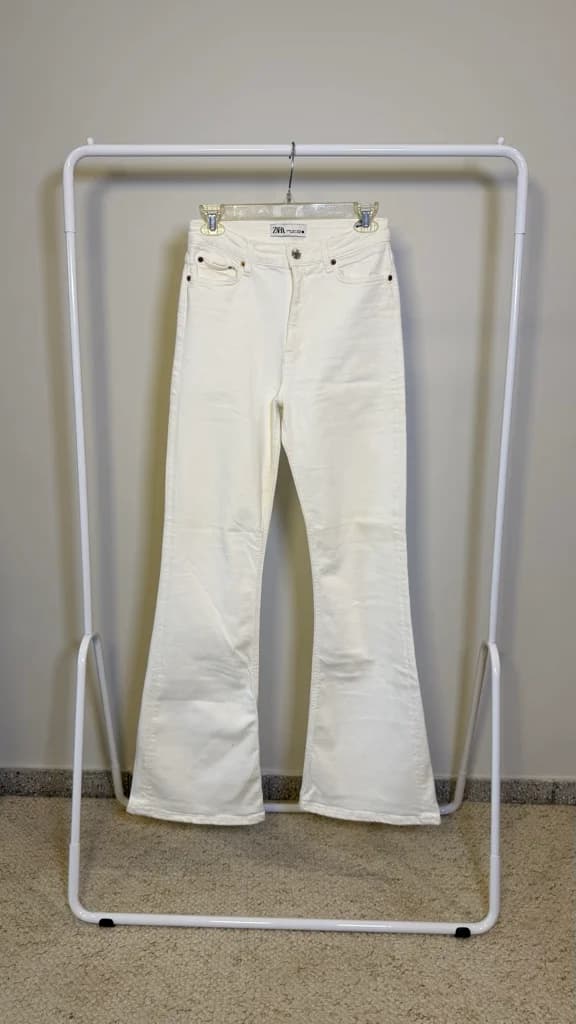 Jean bootcut blanco elastizado