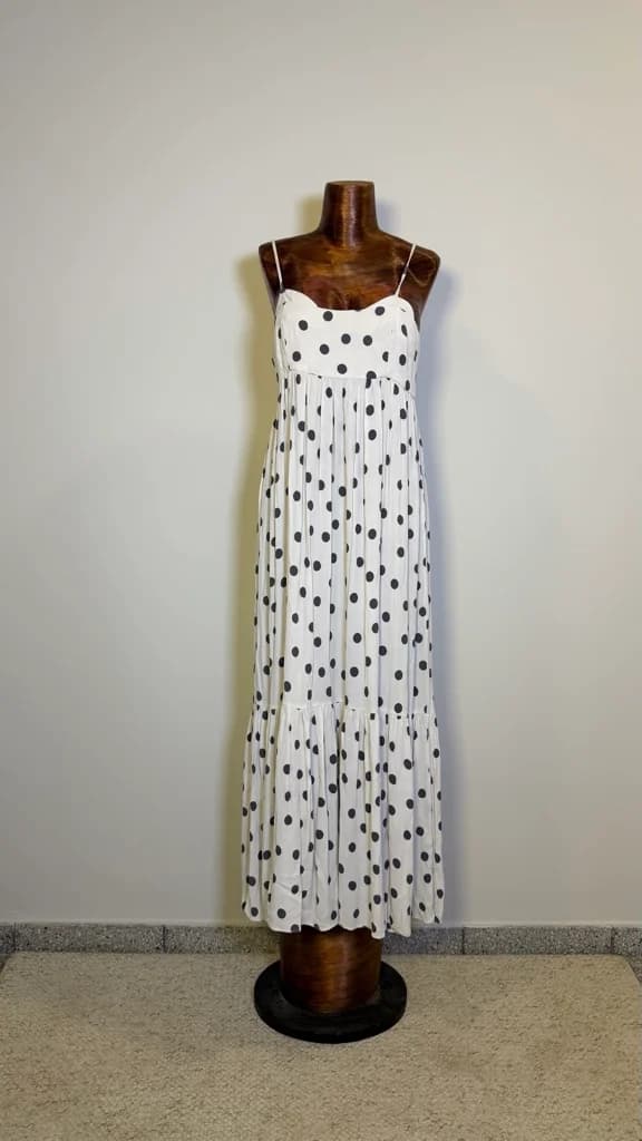 Vestido maxi blanco a motas
