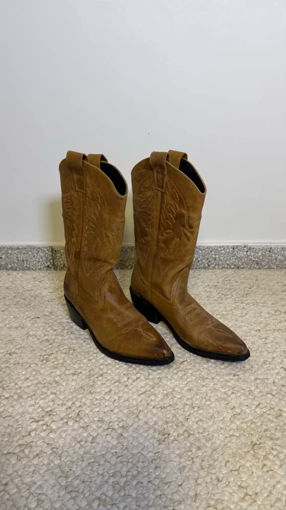 Bota tejana caño medio marron