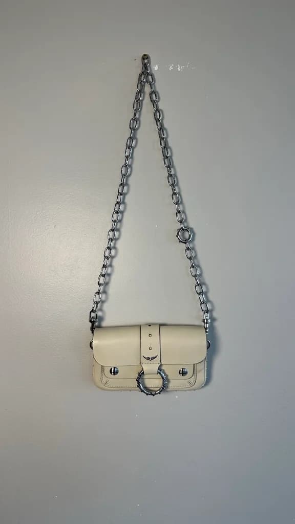 Carterita modelo Kate cuero crema