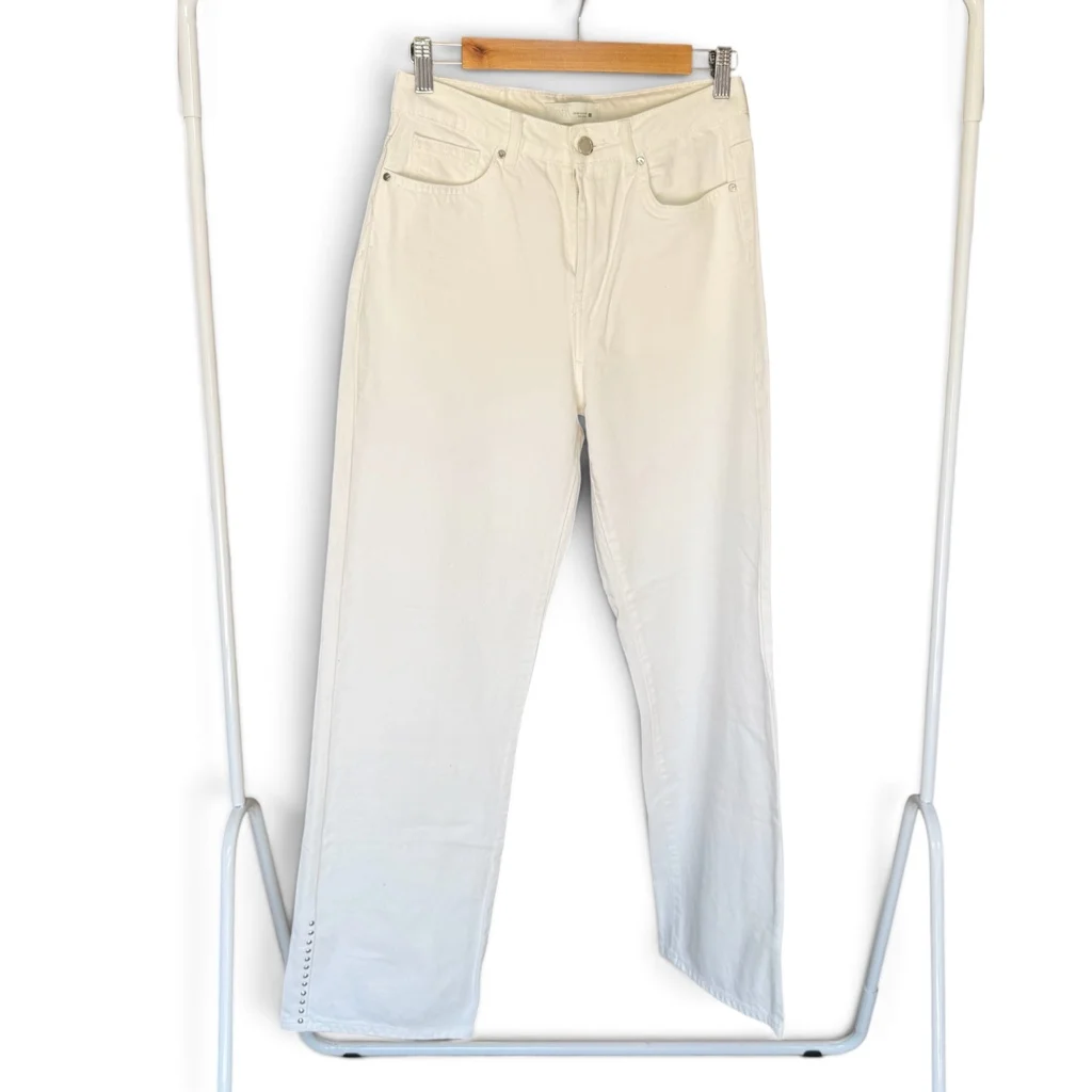 Jean Blanco Straight con tachas