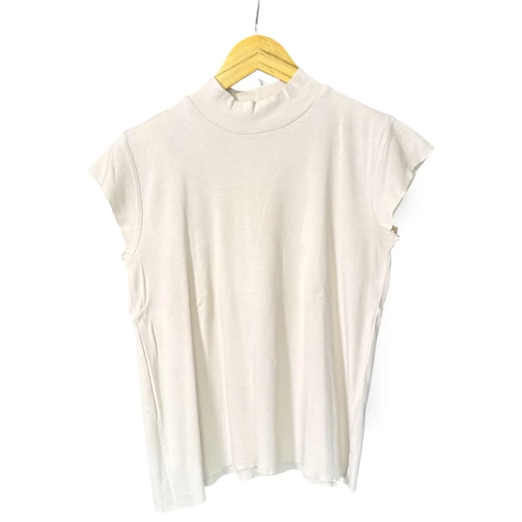 Remera Algodon Beige con cuello