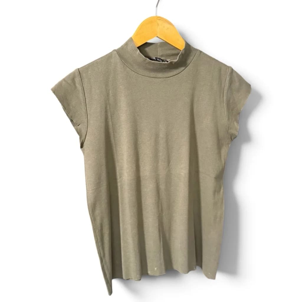 Remera Verde Militar Algodón con cuello