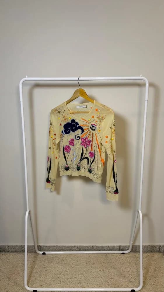 Blusa de Tul Bordada Elastizada