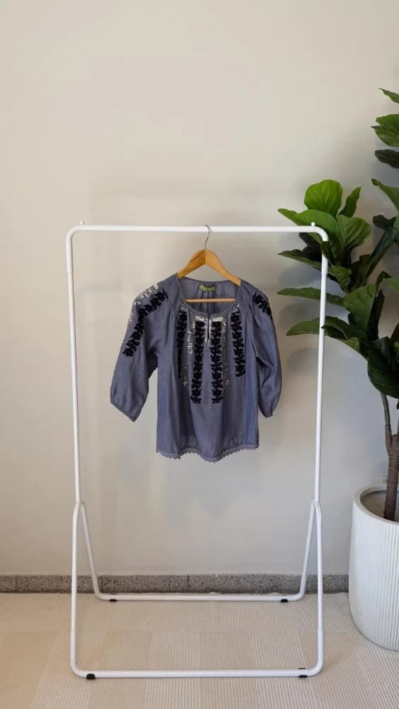Blusa Mangas 3/4 Bordada