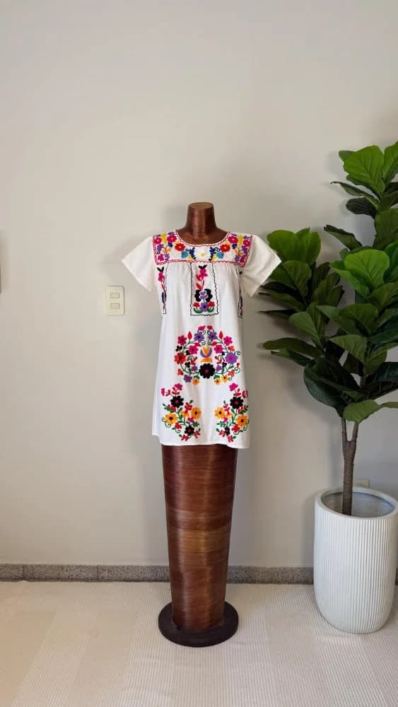 Vestido Blanco con Bordado 100% Algodon