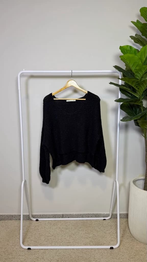 Sweater  Negro con Brillo