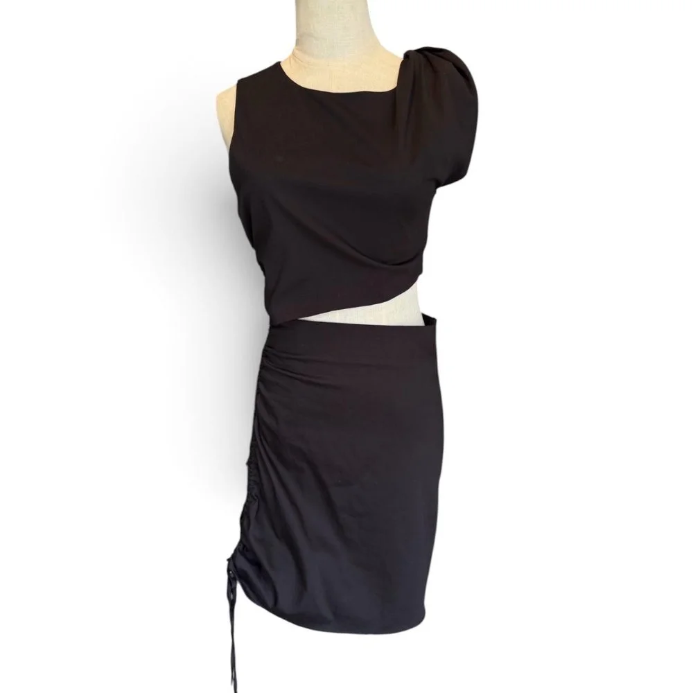 Vestido Negro Mini Cutout Fruncido